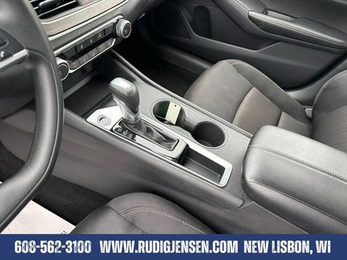 Used 2025 Nissan Altima 2.5 SV FWD image 22