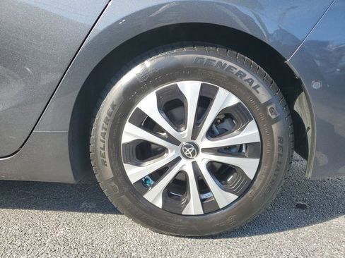 Certified 2022 Toyota Prius Prime Limited image 7