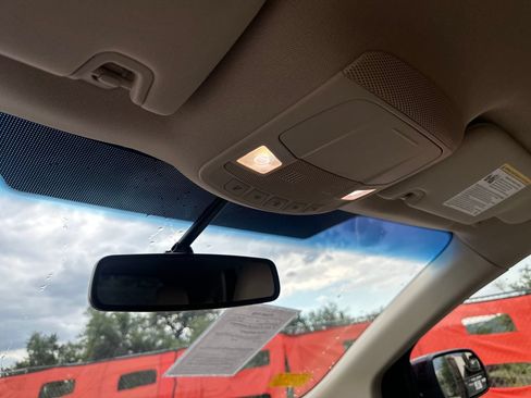 Used 2018 Ford Edge SEL w/ Equipment Group 201A FWD image 25