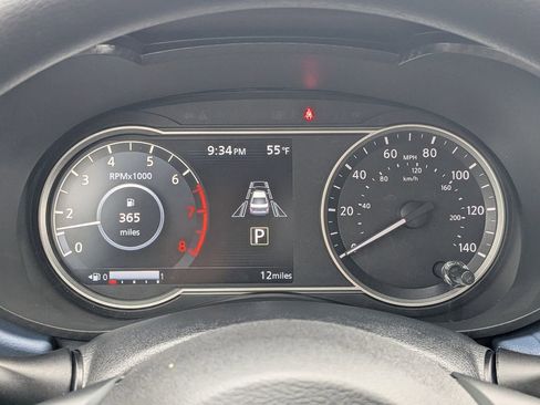 New 2025 Nissan Versa SV w/ Trunk Package image 28