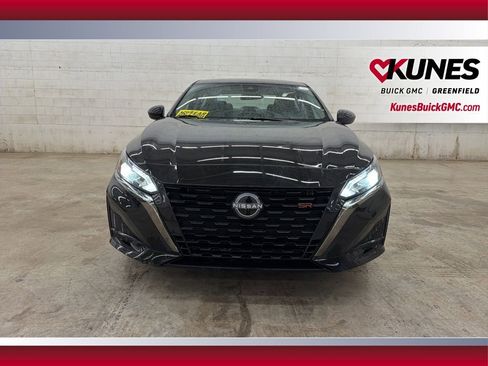 Used 2025 Nissan Altima 2.5 SR image 14