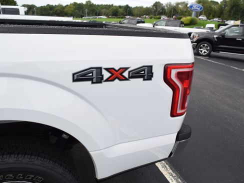 Used 2017 Ford F150 XLT w/ Equipment Group 302A Luxury AWD/4WD image 8