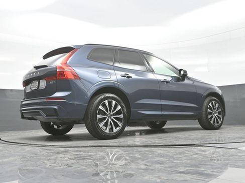 Used 2025 Volvo XC60 B5 Plus AWD/4WD image 26