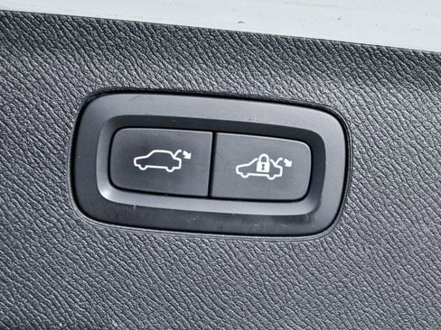 Certified 2023 Volvo XC90 B6 Plus w/ Protection Package Premier AWD/4WD image 35