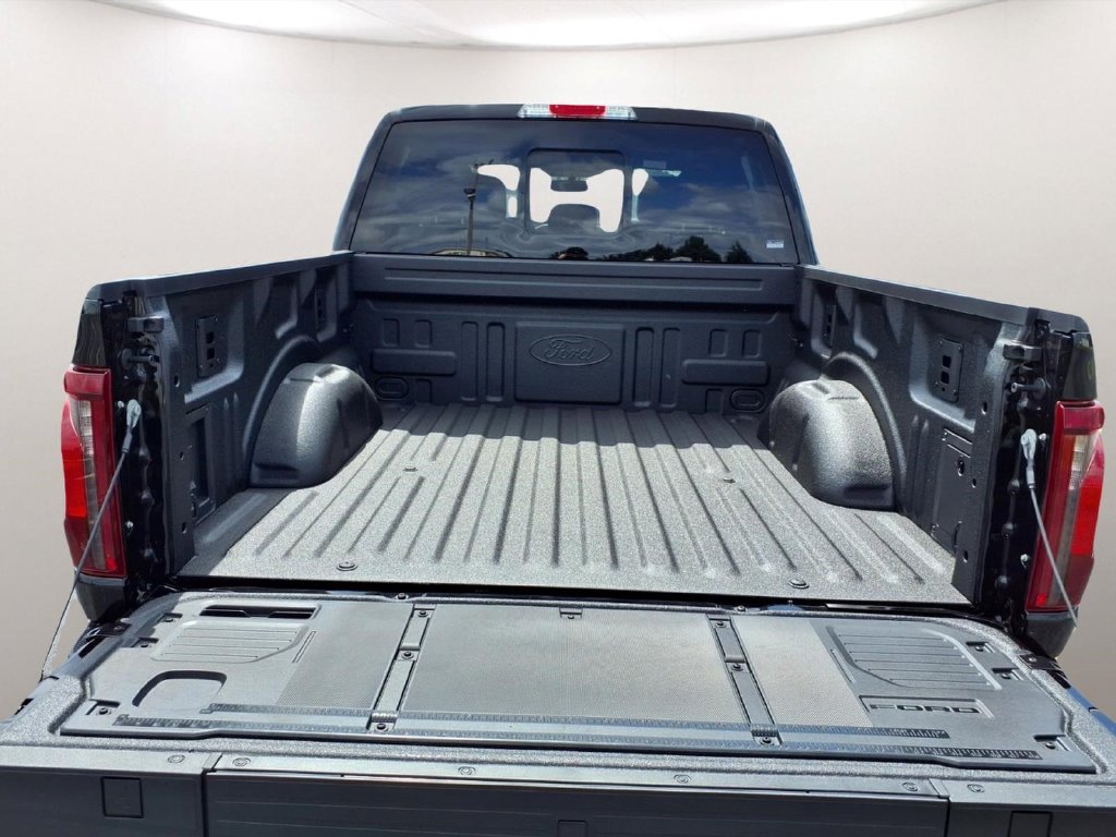New 2026 Ford F150 XLT w/ Equipment Group 302A MID AWD/4WD image 21