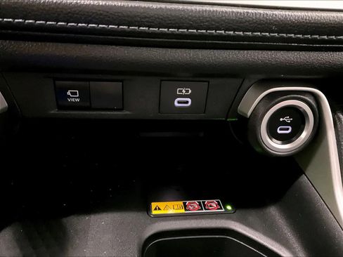 Used 2025 Toyota Grand Highlander FWD image 28