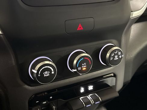 Used 2023 RAM 1500 Big Horn AWD/4WD image 16
