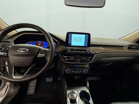 Used 2020 Ford Escape Titanium AWD/4WD image 10