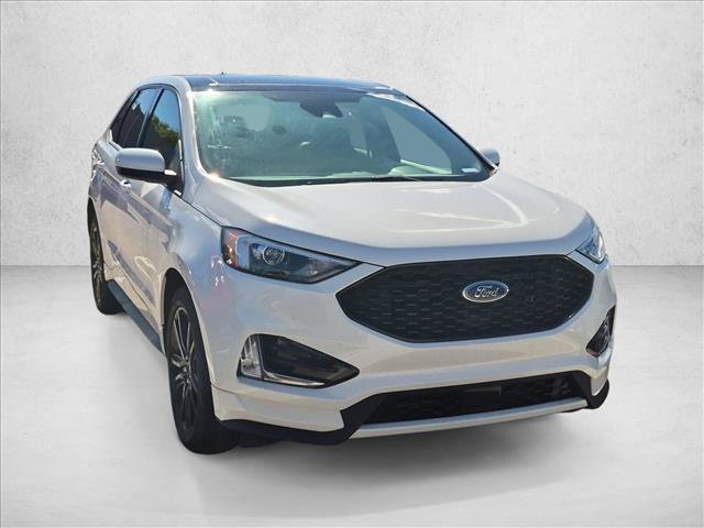 Used 2022 Ford Edge ST-Line w/ Class II Trailer Tow Package AWD/4WD image 3