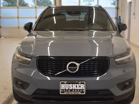 Used 2021 Volvo XC40 T5 R-Design w/ Advanced Package AWD/4WD image 3