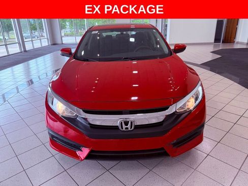 Used 2018 Honda Civic EX image 2