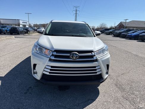 Used 2019 Toyota Highlander XLE image 5