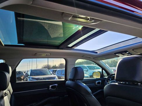 Certified 2023 Kia Sorento S w/ Panoramic Sunroof Package image 22