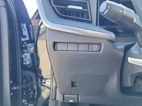 New 2026 Nissan Kicks SV w/ SV Premium Package FWD image 10