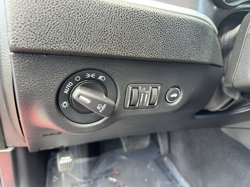 Used 2021 Dodge Charger SXT w/ Cold Weather Package AWD/4WD image 15