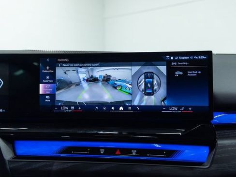 Used 2026 BMW i5 eDrive40 w/ M Sport Package AWD/4WD image 18