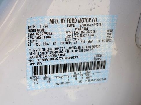 Used 2025 Ford Explorer ST AWD/4WD image 39