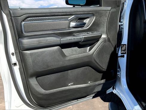 Used 2025 RAM 1500 Big Horn AWD/4WD image 23