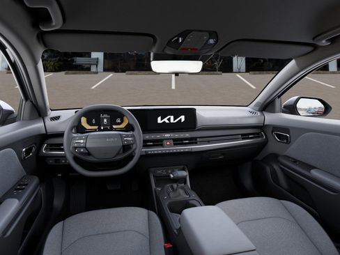 New 2025 Kia K4 LXS image 14
