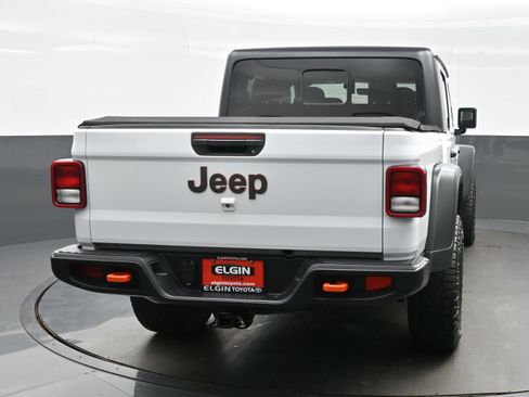 Used 2023 Jeep Gladiator Mojave w/ Trailer Tow Package AWD/4WD image 5