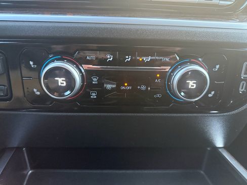 Used 2023 GMC Sierra 1500 Elevation image 16