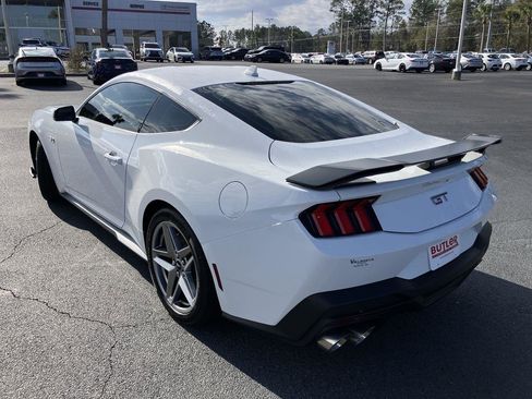Used 2024 Ford Mustang GT Premium image 3