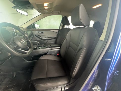 Used 2023 Nissan Rogue S AWD/4WD image 14