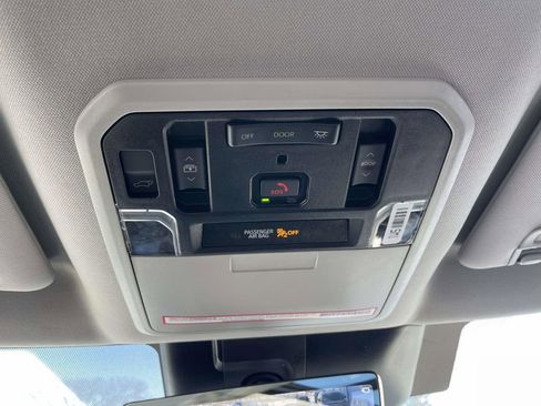 Used 2023 Toyota Sequoia Limited image 33