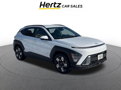 Used 2025 Hyundai Kona SEL image 1