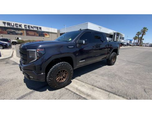 Used 2023 GMC Sierra 1500 Elevation w/ Elevation Premium Package AWD/4WD image 4