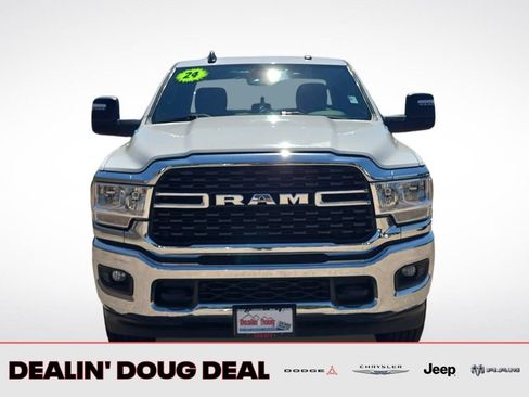 Used 2024 RAM 2500 Big Horn AWD/4WD image 9
