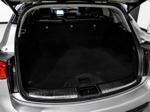 Used 2017 INFINITI QX70 AWD w/ Premium Package image 68