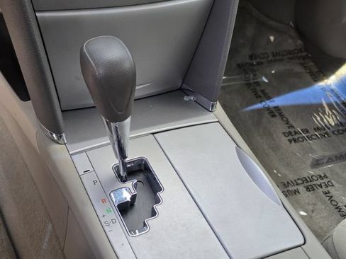 Used 2007 Toyota Camry LE FWD image 25