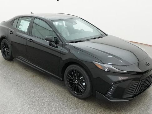 New 2026 Toyota Camry SE FWD image 13