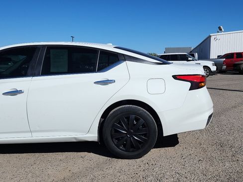 Used 2020 Nissan Altima 2.5 S image 9