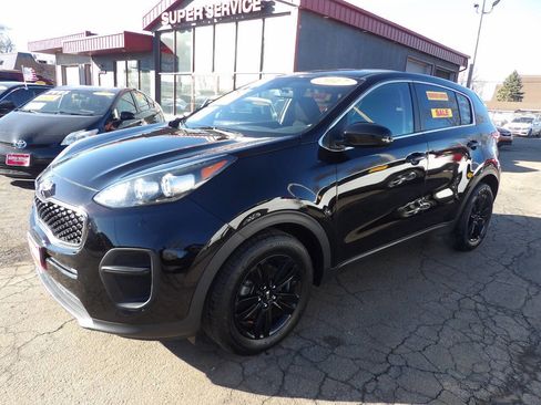 Used 2017 Kia Sportage LX image 1