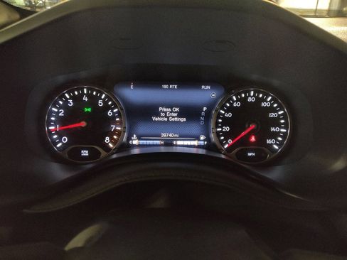 Used 2023 Jeep Renegade Latitude image 23