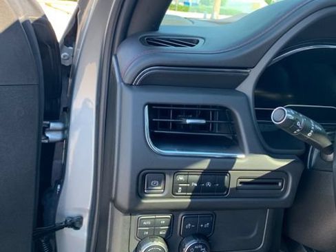Used 2023 Chevrolet Tahoe RST AWD/4WD image 25