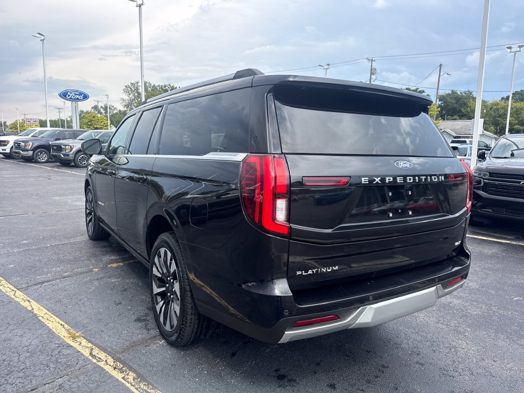 Used 2025 Ford Expedition Max Platinum w/ Driver's Package AWD/4WD image 10