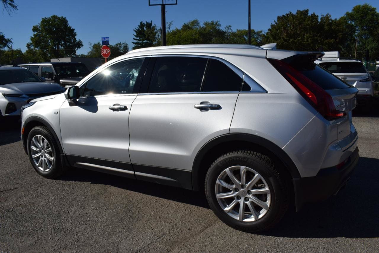 Used 2022 Cadillac XT4 Luxury w/ Cold Weather Package AWD/4WD image 8