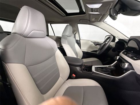 Certified 2025 Toyota RAV4 Limited FWD image 47
