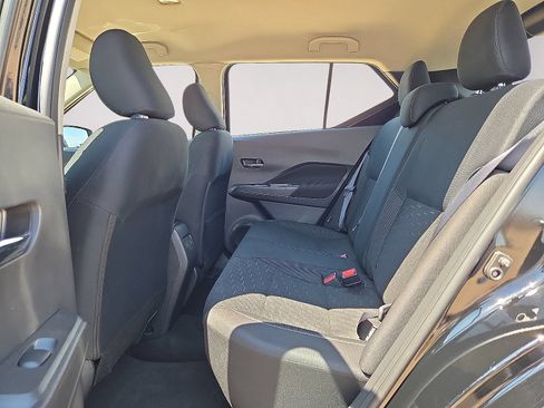 Used 2024 Nissan Kicks SV FWD image 15