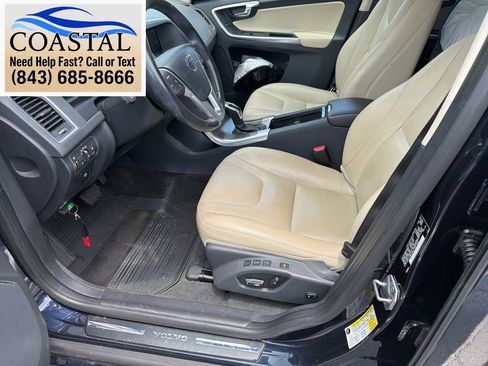 Used 2016 Volvo XC60 T6 w/ Proximity Package AWD/4WD image 7