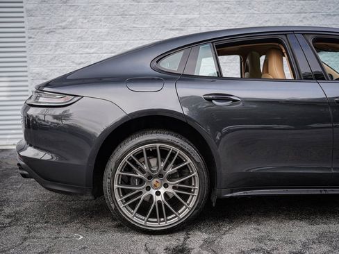 Used 2022 Porsche Panamera Platinum Edition image 15