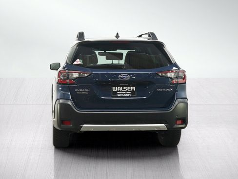 Used 2023 Subaru Outback Limited AWD/4WD image 4