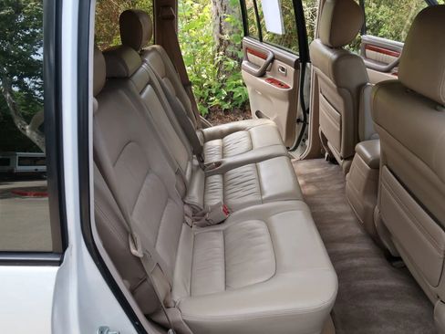Used 2001 Lexus LX 470 4WD image 30