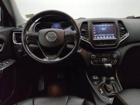 Used 2020 Jeep Cherokee Trailhawk w/ Cold Weather Group AWD/4WD image 22