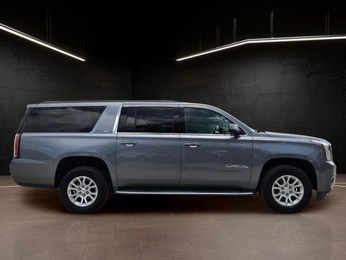 Used 2019 GMC Yukon XL SLT w/ Open Road Package RWD image 8