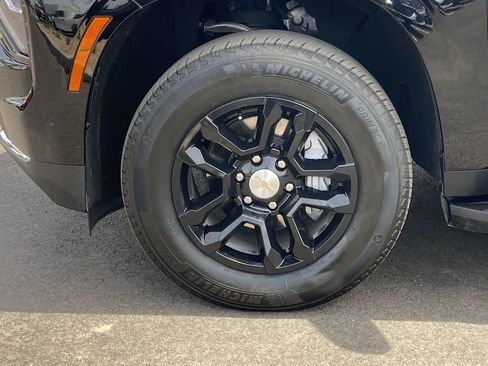 Used 2025 Chevrolet Tahoe LT AWD/4WD image 29