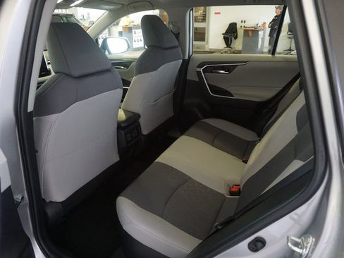 Used 2023 Toyota RAV4 XLE AWD/4WD image 20